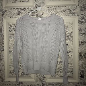 Light blue/grey Gap sweater barely worn